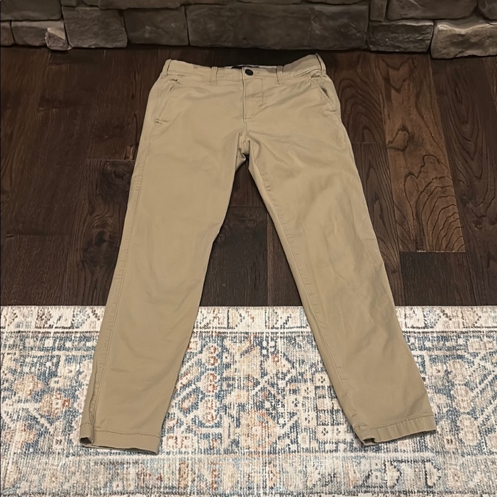 Hollister Khakis size 28x30